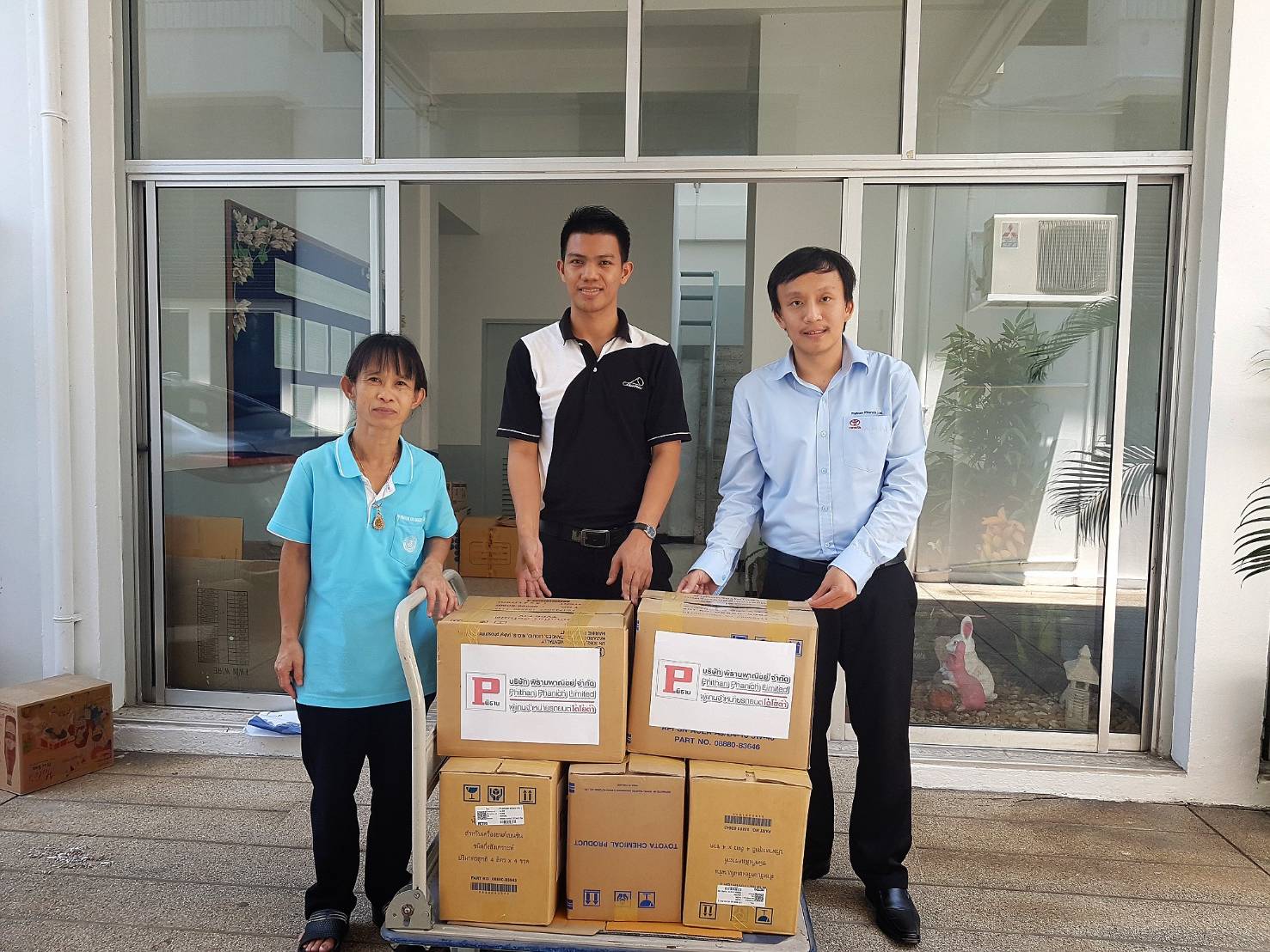 กิจกรรมช่วยเหลือผู้พิการทางสายตา 2